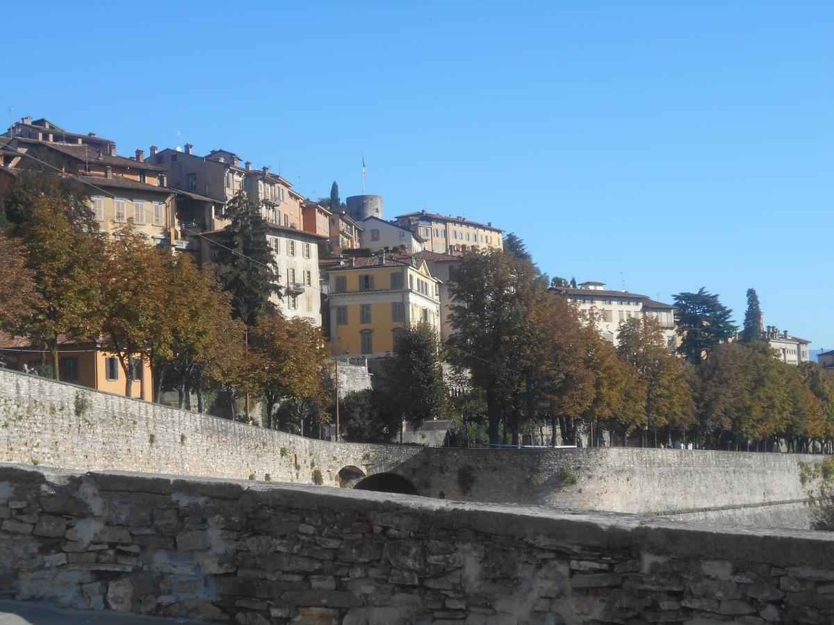 La Maison Des Artistes Bergamo Esterno foto
