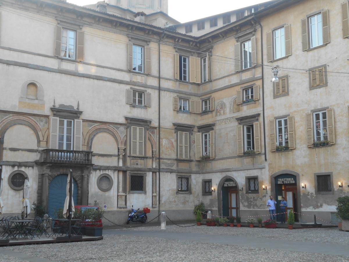 La Maison Des Artistes Bergamo Esterno foto